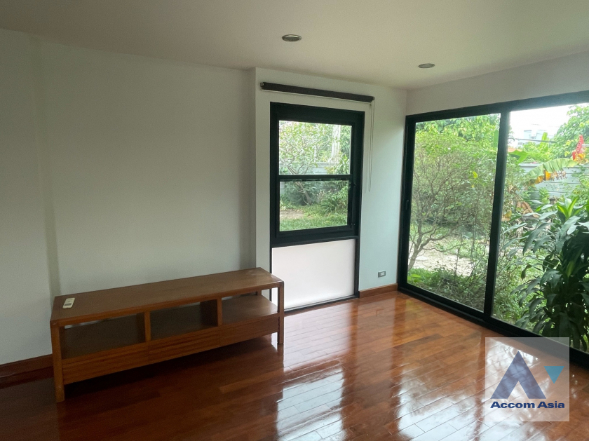 17  4 br House For Sale in Phaholyothin ,Bangkok  AA39581