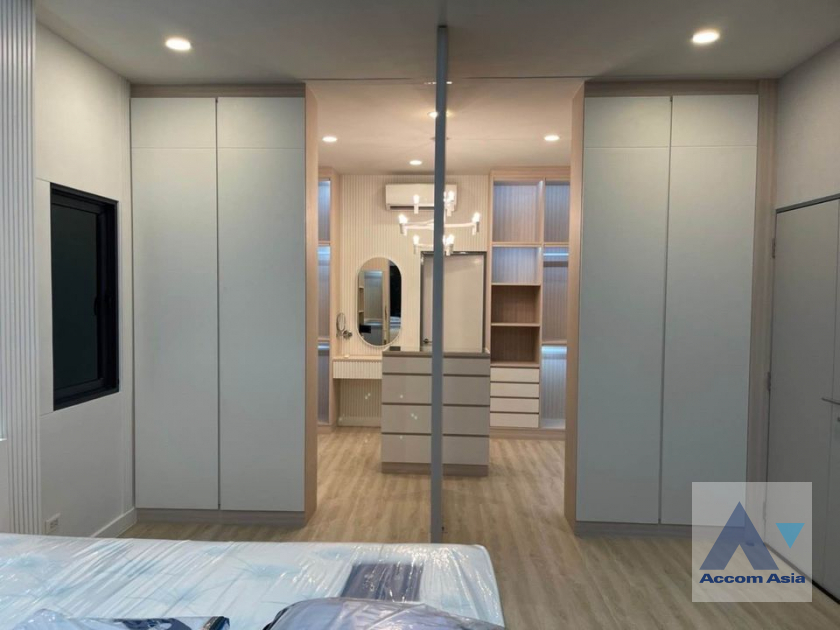 5  4 br House For Sale in Pattanakarn ,Bangkok  at The City Sukhumvit Onnut AA39618