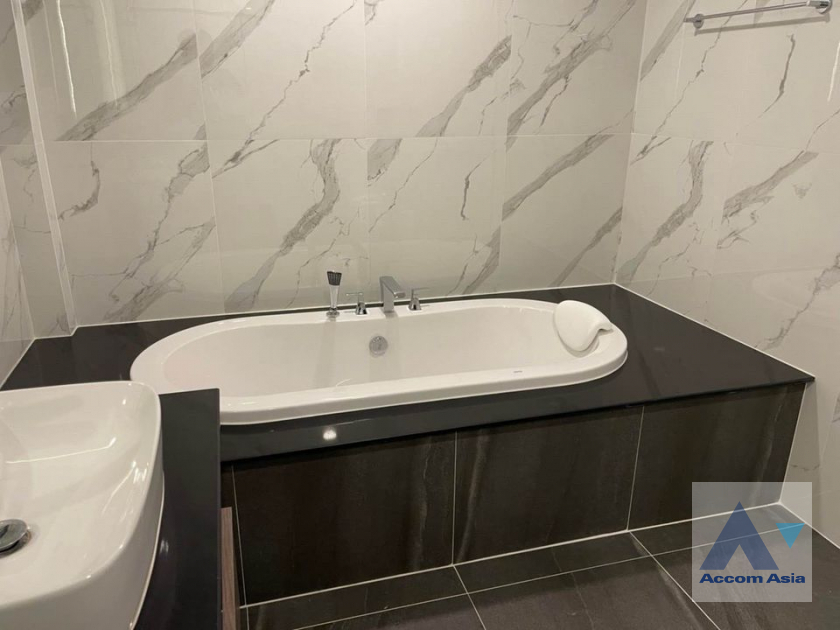 12  4 br House For Sale in Pattanakarn ,Bangkok  at The City Sukhumvit Onnut AA39618