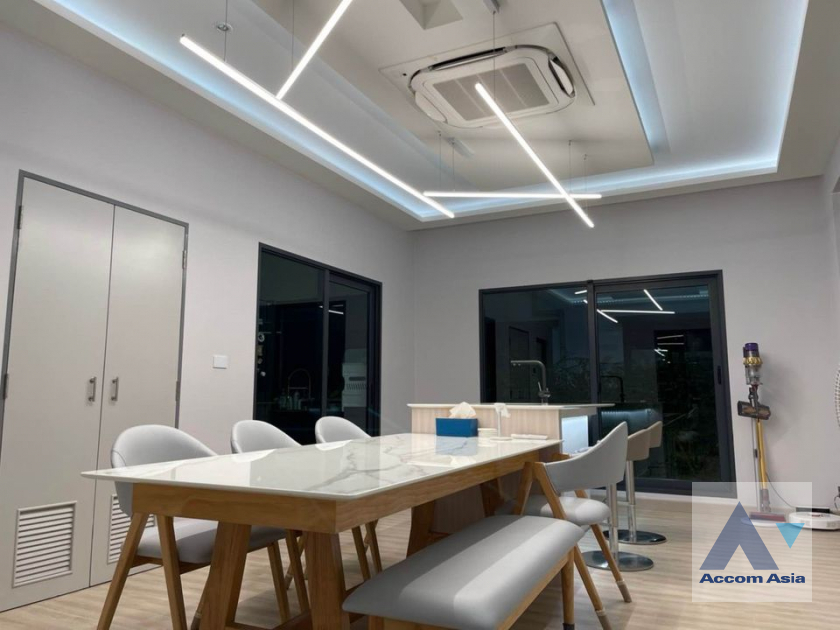 house for rent in Pattanakarn, Bangkok Code AA39618
