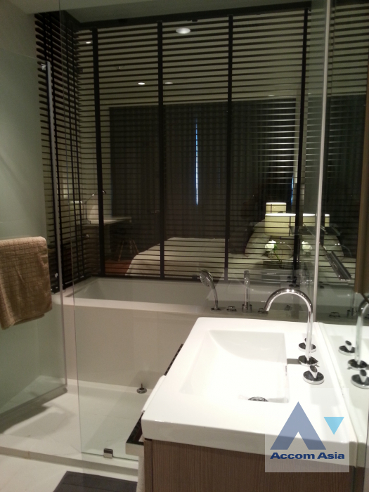 12  1 br Condominium for rent and sale in Ploenchit ,Bangkok BTS Ratchadamri - MRT Silom at 185 Rajadamri AA39620