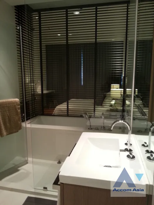 12  1 br Condominium for rent and sale in Ploenchit ,Bangkok BTS Ratchadamri - MRT Silom at 185 Rajadamri AA39620