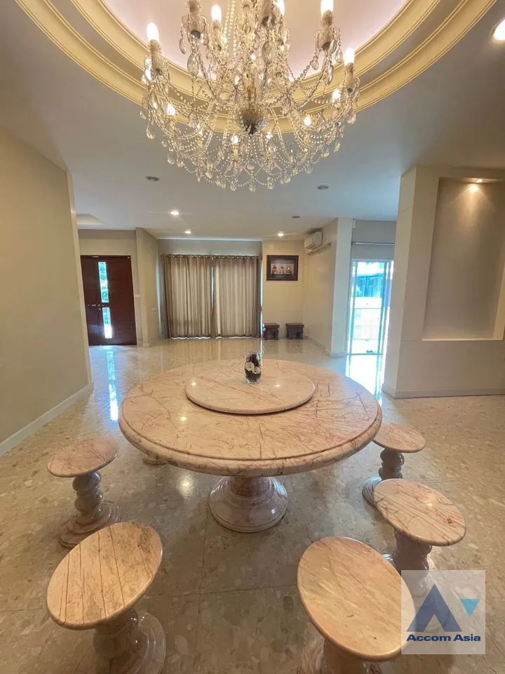 unitPrivate Swimming Pool |  5 Bedrooms  House For Rent & Sale in Latkrabang, Bangkok  near ARL Ban Thap Chang (AA39635)