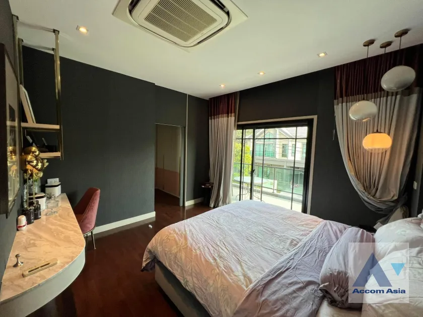8  4 br House for rent and sale in Latkrabang ,Bangkok  at Bangkok Boulevard Ramintra-Serithai 2 AA39636