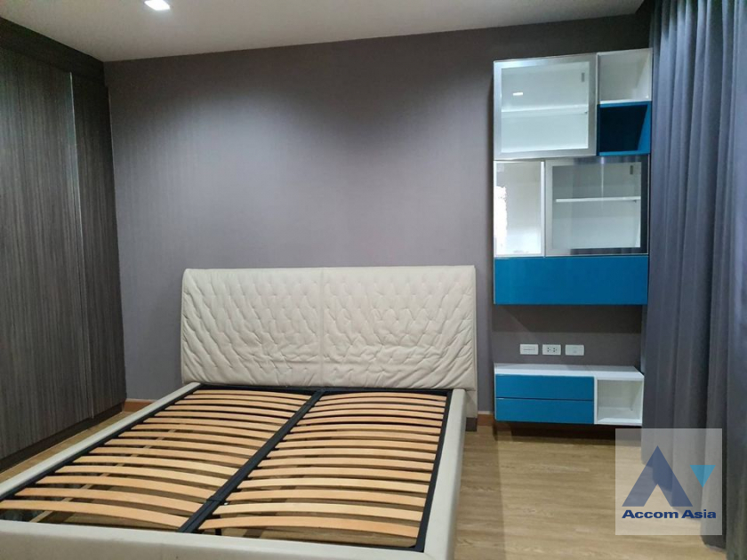 8  2 br Condominium For Sale in Charoen Nakhon ,Bangkok BTS Krung Thon Buri at Urbano Absolute Sathorn AA39665