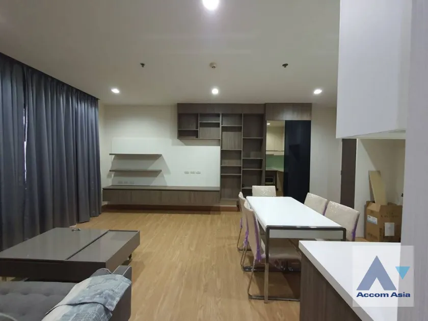 unit 2 Bedrooms  Condominium For Sale in Charoen Nakhon, Bangkok  near BTS Krung Thon Buri (AA39665)