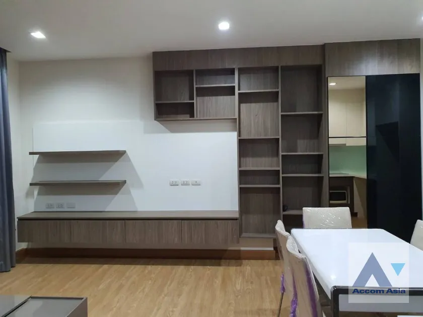 unit 2 Bedrooms  Condominium For Sale in Charoen Nakhon, Bangkok  near BTS Krung Thon Buri (AA39665)