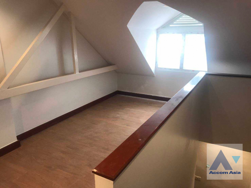 5  Townhouse for rent and sale in Silom ,Bangkok  at Chumchon Luenrit AA39679