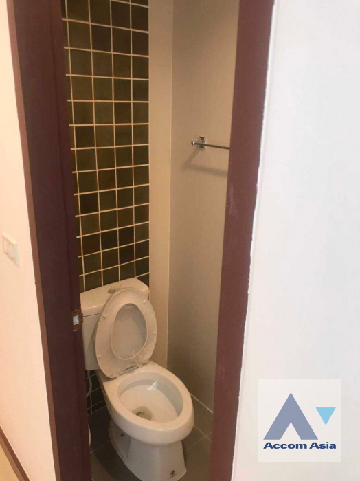 8  Townhouse for rent and sale in Silom ,Bangkok  at Chumchon Luenrit AA39679