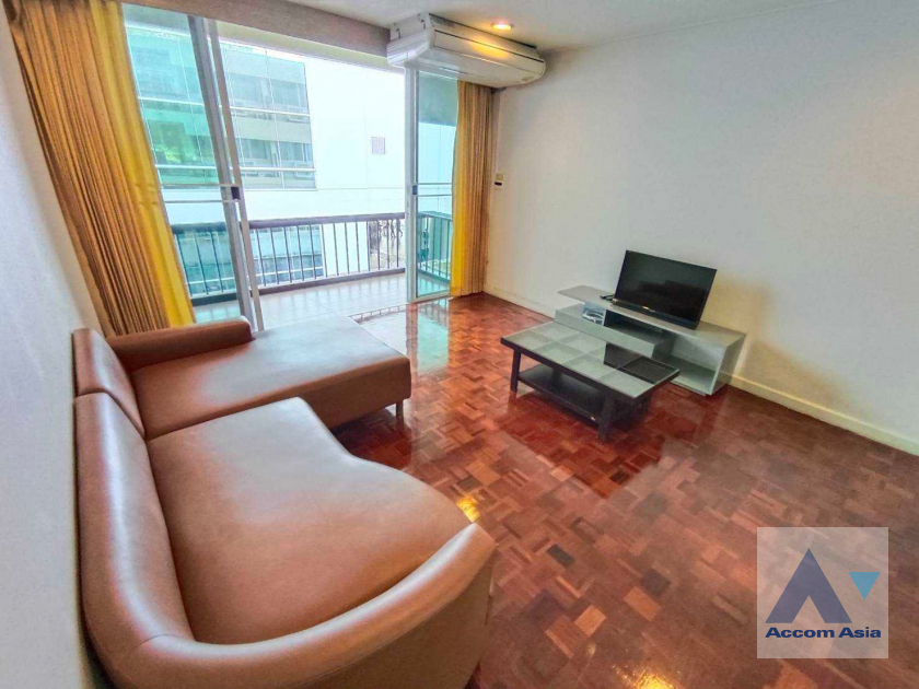  1  2 br Apartment for rent and sale in Sukhumvit ,Bangkok BTS Asok - MRT Phetchaburi at Greenery garden and privacy AA39681