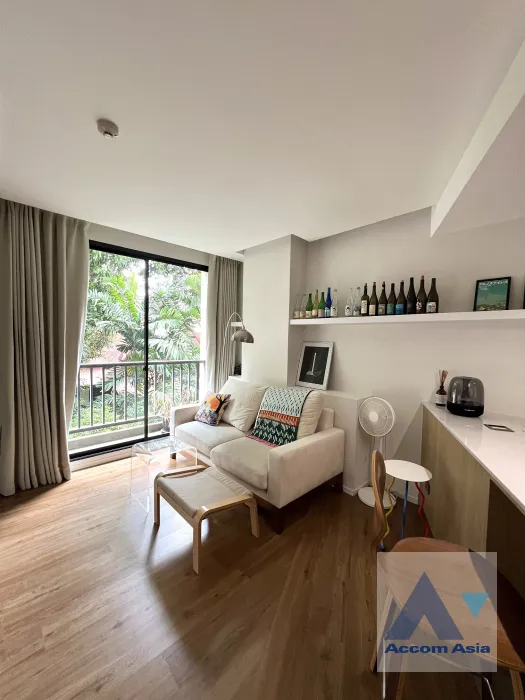 unit 1 Bedroom  Condominium For Sale in Ratchadaphisek, Bangkok  near MRT Phetchaburi (AA39687)