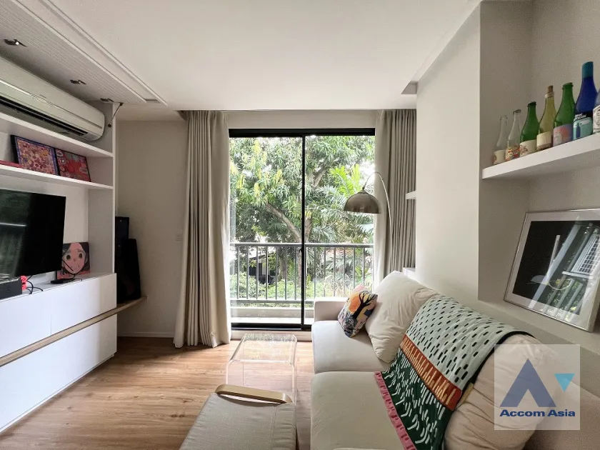 unit 1 Bedroom  Condominium For Sale in Ratchadaphisek, Bangkok  near MRT Phetchaburi (AA39687)