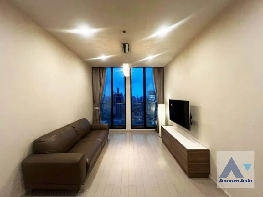 unit 1 Bedroom  Condominium For Sale in Ploenchit, Bangkok  near BTS Ploenchit (AA39697)