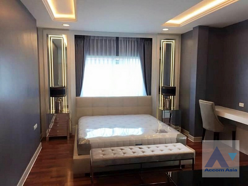 unit 5 Bedrooms  House For Rent & Sale in Latkrabang, Bangkok  near ARL Ban Thap Chang (AA39712)