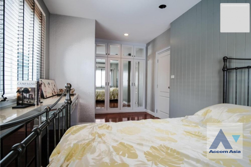 20  4 br House For Sale in Latkrabang ,Bangkok ARL Ban Thap Chang at Grand Bangkok Boulevard Rama 9 Srinagarindra AA39713