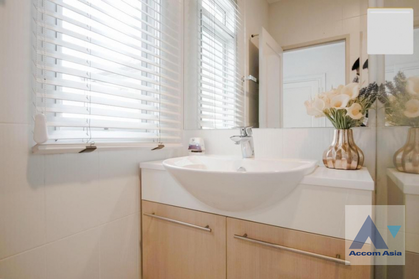 22  4 br House For Sale in Latkrabang ,Bangkok ARL Ban Thap Chang at Grand Bangkok Boulevard Rama 9 Srinagarindra AA39713