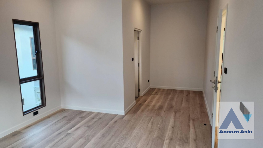 6  4 br House For Sale in Ramkhamhaeng ,Bangkok  at Burasiri Krungthep Kreetha AA39716