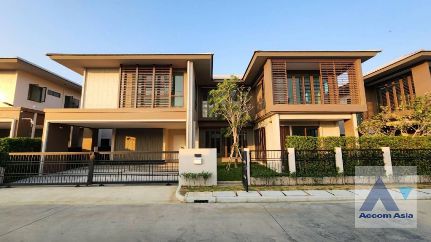 unit 4 Bedrooms  House For Sale in Ramkhamhaeng, Bangkok  (AA39716)