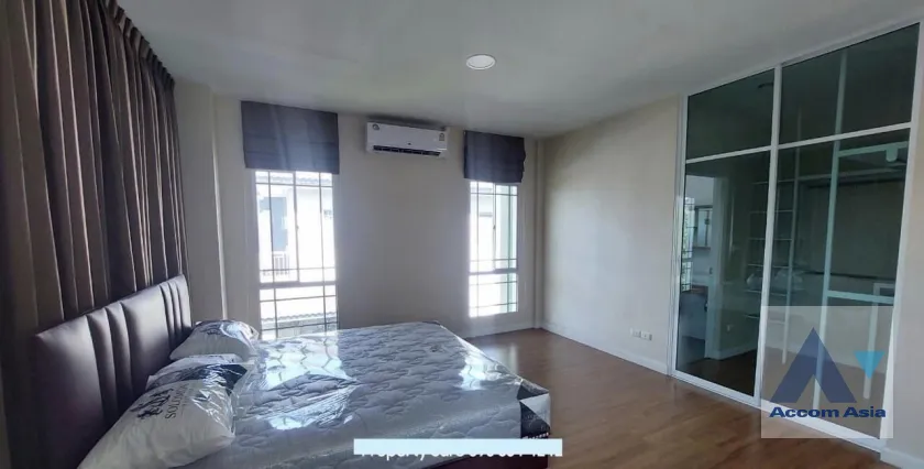 8  4 br House for rent and sale in Pattanakarn ,Bangkok ARL Ban Thap Chang at Manthana Onnut Wongwan 2 AA39718