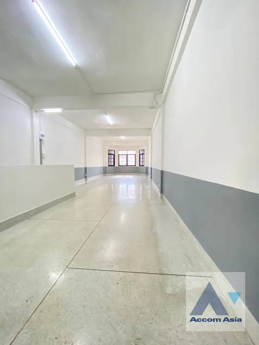 unit Shophouse For Rent in Phaholyothin, Bangkok  (AA39748)