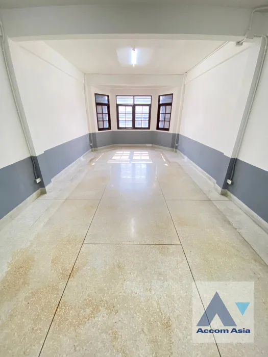 unit Shophouse For Rent in Phaholyothin, Bangkok  (AA39748)