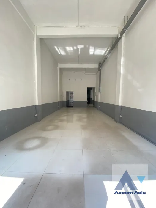 unit Shophouse For Rent in Phaholyothin, Bangkok  (AA39748)