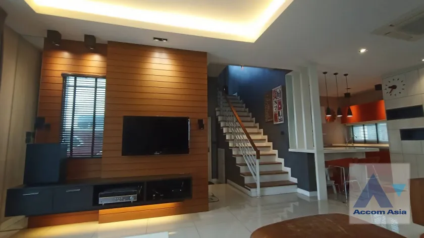 6  3 br House For Sale in Pattanakarn ,Bangkok ARL Ban Thap Chang at Manthana Onnut Wongwan 3 AA39770