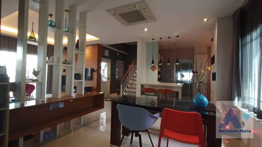 4  3 br House For Sale in Pattanakarn ,Bangkok ARL Ban Thap Chang at Manthana Onnut Wongwan 3 AA39770