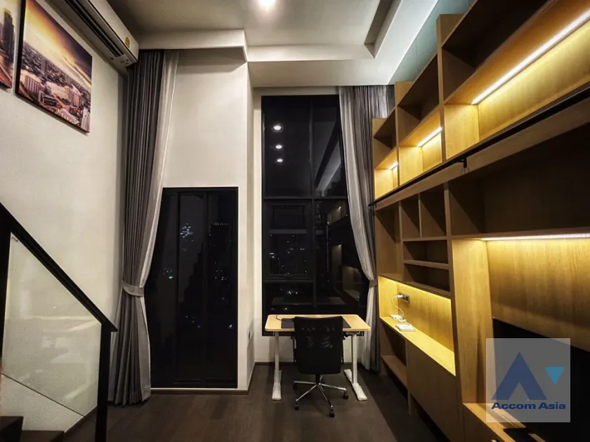 unitDuplex Condo |  1 Bedroom  Condominium For Rent in Silom, Bangkok  (AA39773)