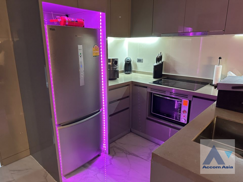 8  2 br Condominium For Rent in Silom ,Bangkok BTS Chong Nonsi at M Silom AA39789