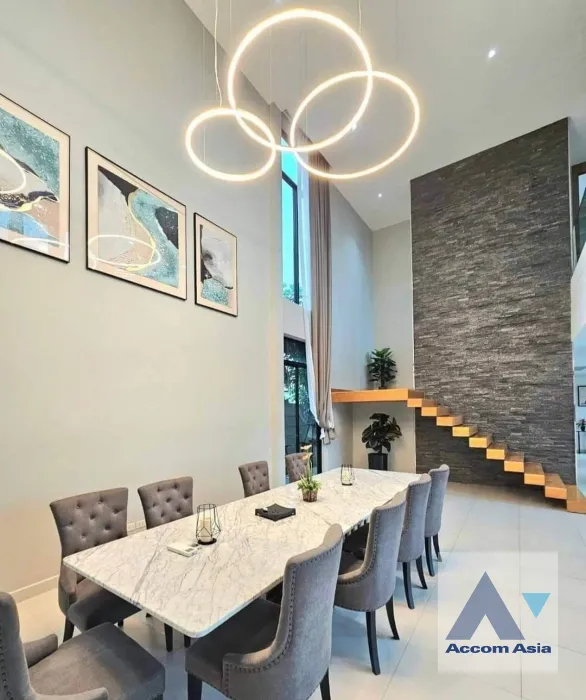 6  3 br House For Sale in Latkrabang ,Bangkok  AA39812
