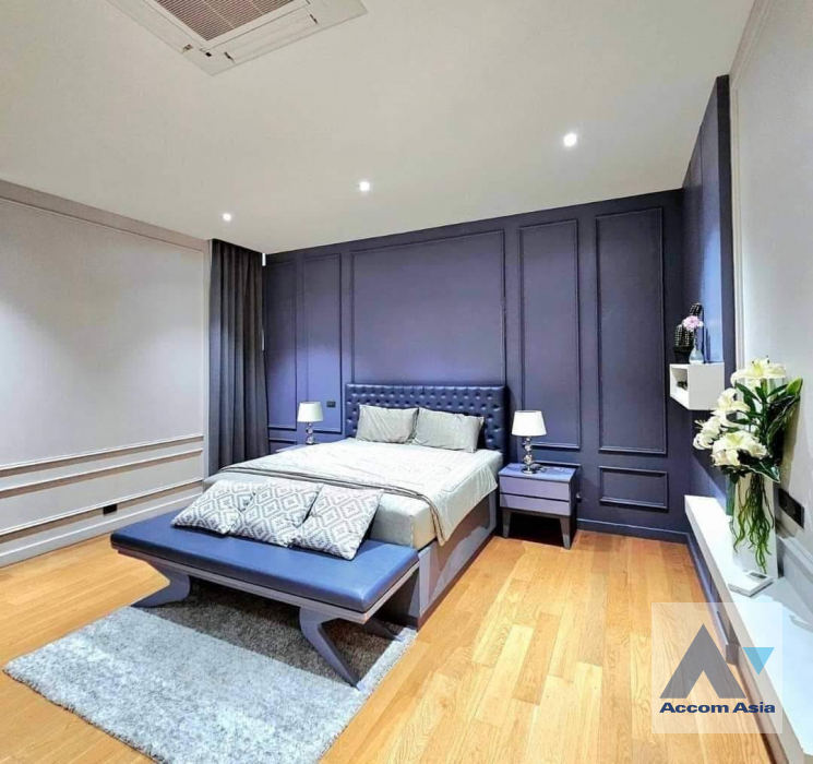 12  3 br House For Sale in Latkrabang ,Bangkok  AA39812