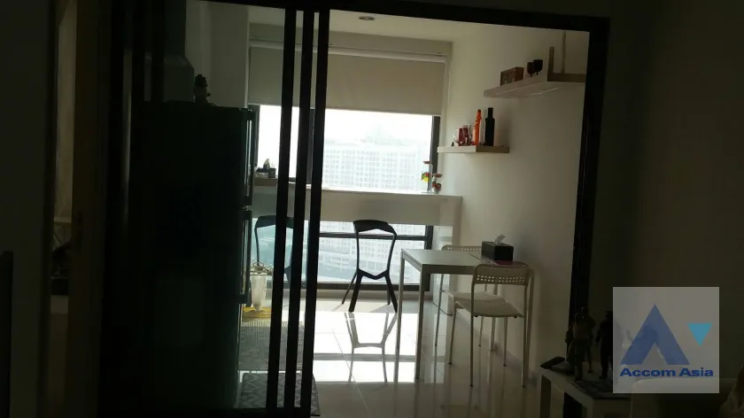 unit 1 Bedroom  Condominium For Sale in Sukhumvit, Bangkok  near BTS Ekkamai (AA39815)