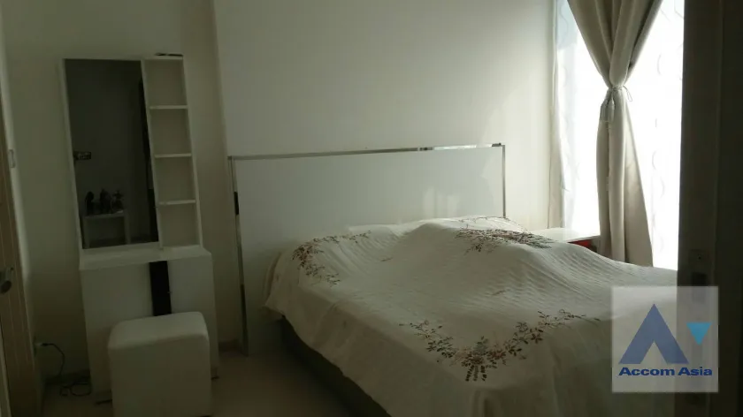 unit 1 Bedroom  Condominium For Sale in Sukhumvit, Bangkok  near BTS Ekkamai (AA39815)