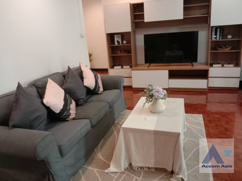  2  1 br Apartment For Rent in Sukhumvit ,Bangkok MRT Phetchaburi - BTS Phrom Phong at Classic Residence AA39821