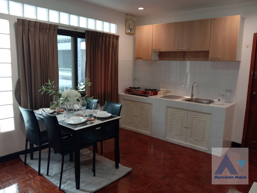 5  1 br Apartment For Rent in Sukhumvit ,Bangkok MRT Phetchaburi - BTS Phrom Phong at Classic Residence AA39821