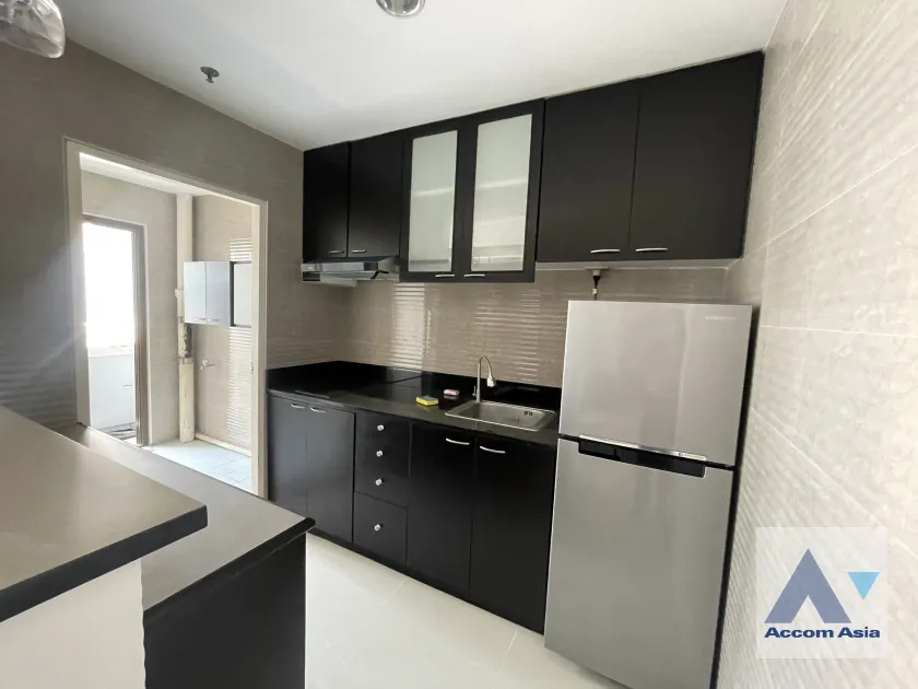 unit 3 Bedrooms  Condominium For Rent in Sukhumvit, Bangkok  near BTS Thong Lo (AA39841)