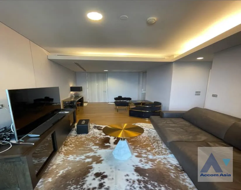 unit 2 Bedrooms  Condominium For Rent & Sale in Sukhumvit, Bangkok  near BTS Phrom Phong (AA39842)
