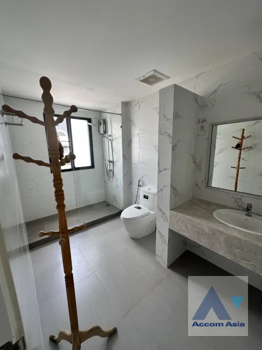 14  3 br Townhouse for rent and sale in Sukhumvit ,Bangkok MRT Sukhumvit - BTS Asok at Kiarti Thanee City AA39844