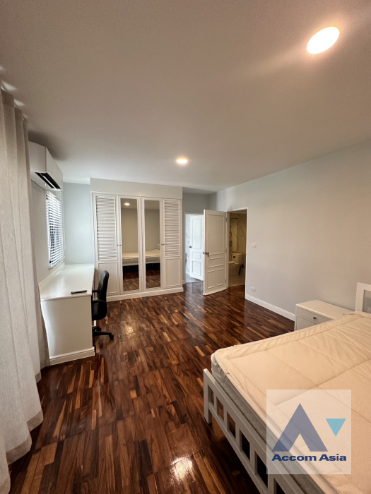 13  3 br Townhouse for rent and sale in Sukhumvit ,Bangkok MRT Sukhumvit - BTS Asok at Kiarti Thanee City AA39844