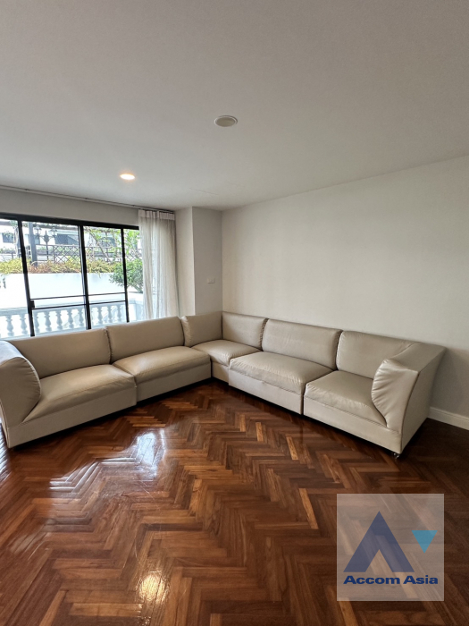 4  3 br Townhouse for rent and sale in Sukhumvit ,Bangkok MRT Sukhumvit - BTS Asok at Kiarti Thanee City AA39844
