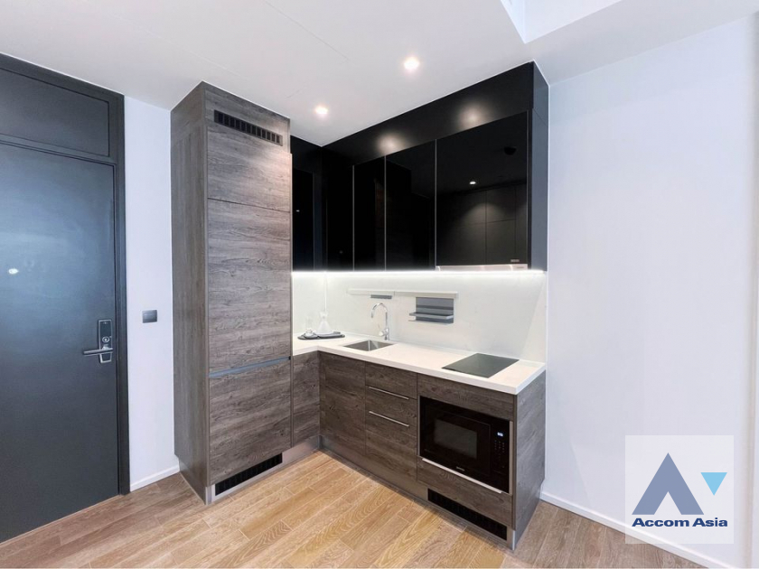 5  1 br Condominium For Rent in Ploenchit ,Bangkok BTS Ploenchit at MUNIQ Langsuan AA39857