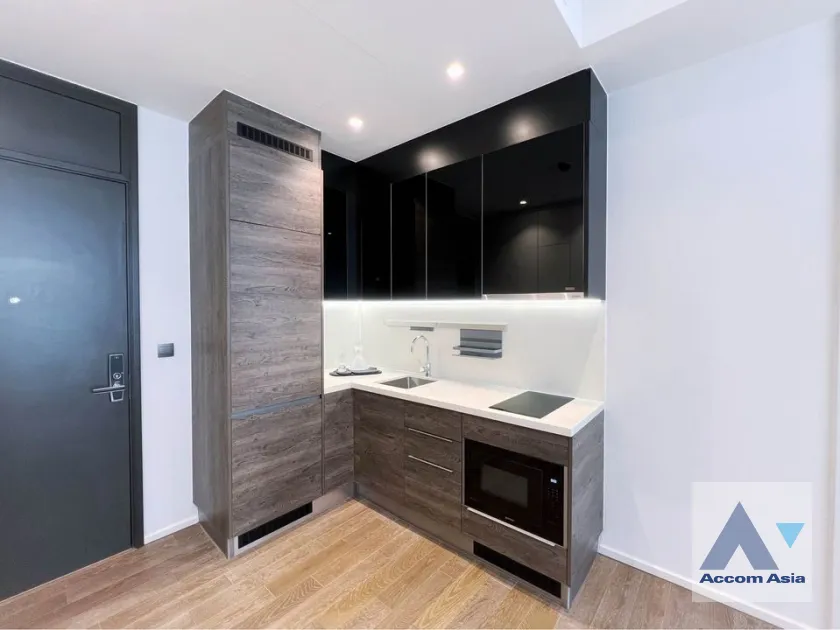 5  1 br Condominium For Rent in Ploenchit ,Bangkok BTS Ploenchit at MUNIQ Langsuan AA39857