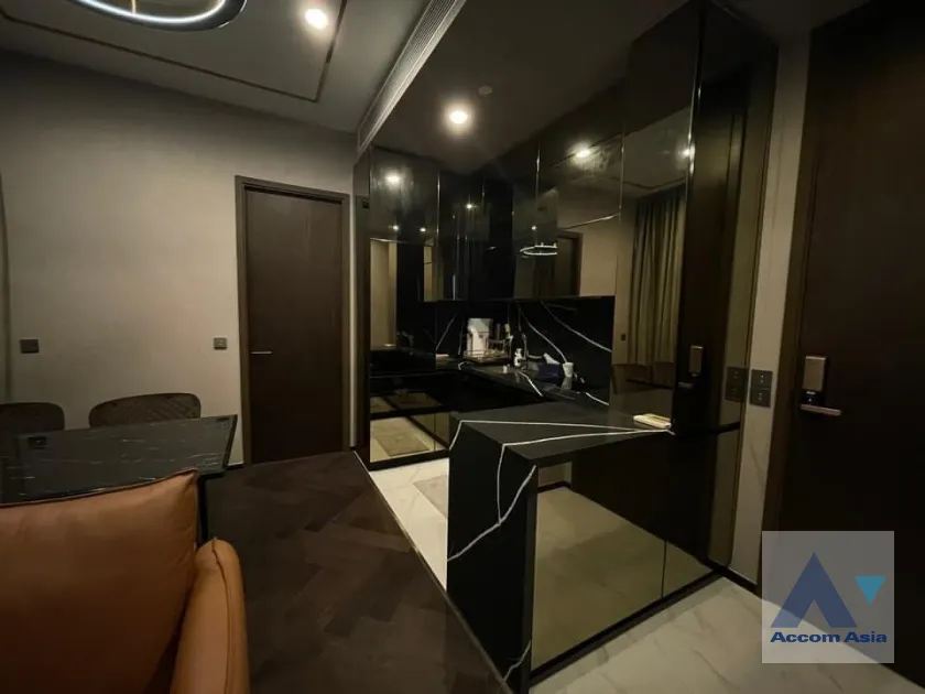 unit 1 Bedroom  Condominium For Rent & Sale in Sukhumvit, Bangkok  near BTS Thong Lo (AA39863)