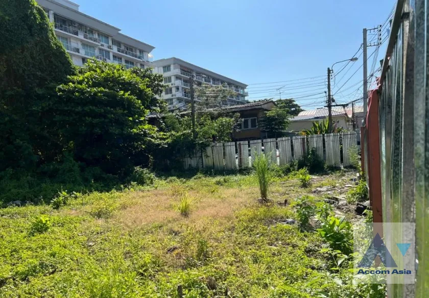  2  Land For Sale in Sukhumvit ,Bangkok BTS On Nut AA39870