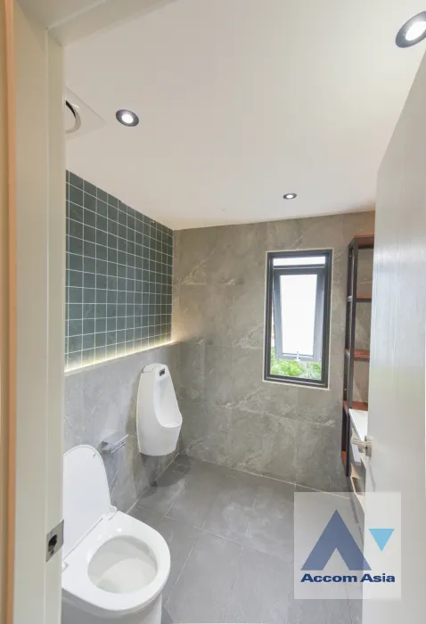 20  5 br House for rent and sale in Samutprakan ,Samutprakan BTS Bearing AA39885