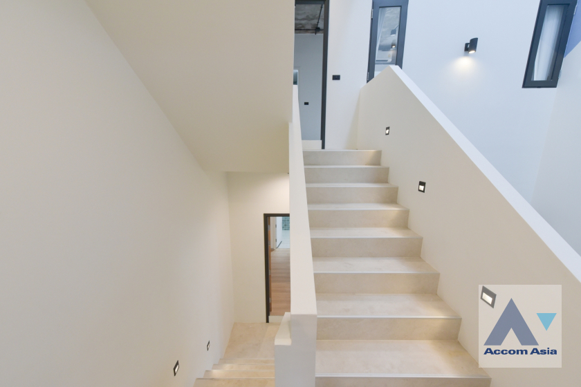 9  5 br House for rent and sale in Samutprakan ,Samutprakan BTS Bearing AA39885