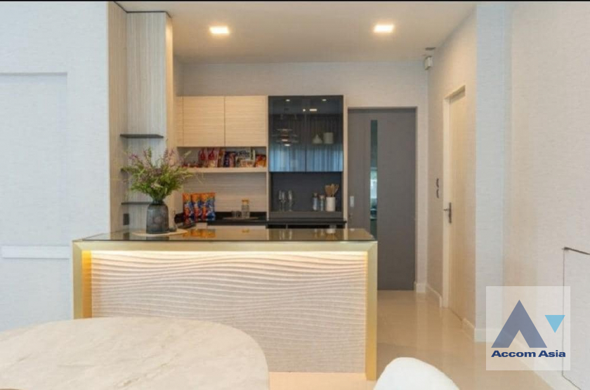 9  4 br House for rent and sale in Samutprakan ,Samutprakan  at Mantana Bangna Km.7 AA39934