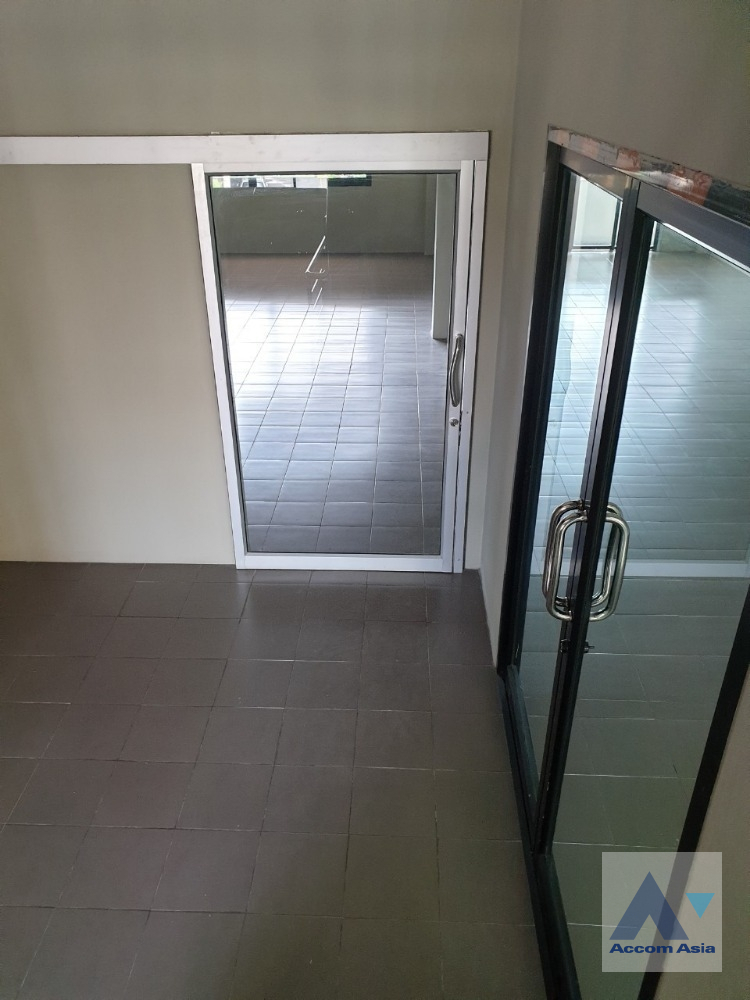 8  5 br Shophouse For Rent in Rama 3 ,Bangkok BTS Talat Phlu AA39949