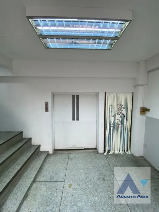 unit Shophouse For Rent in Silom, Bangkok  (AA39950)
